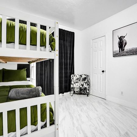 Villa Escape To Miami Retreat à North Miami Beach Extérieur photo