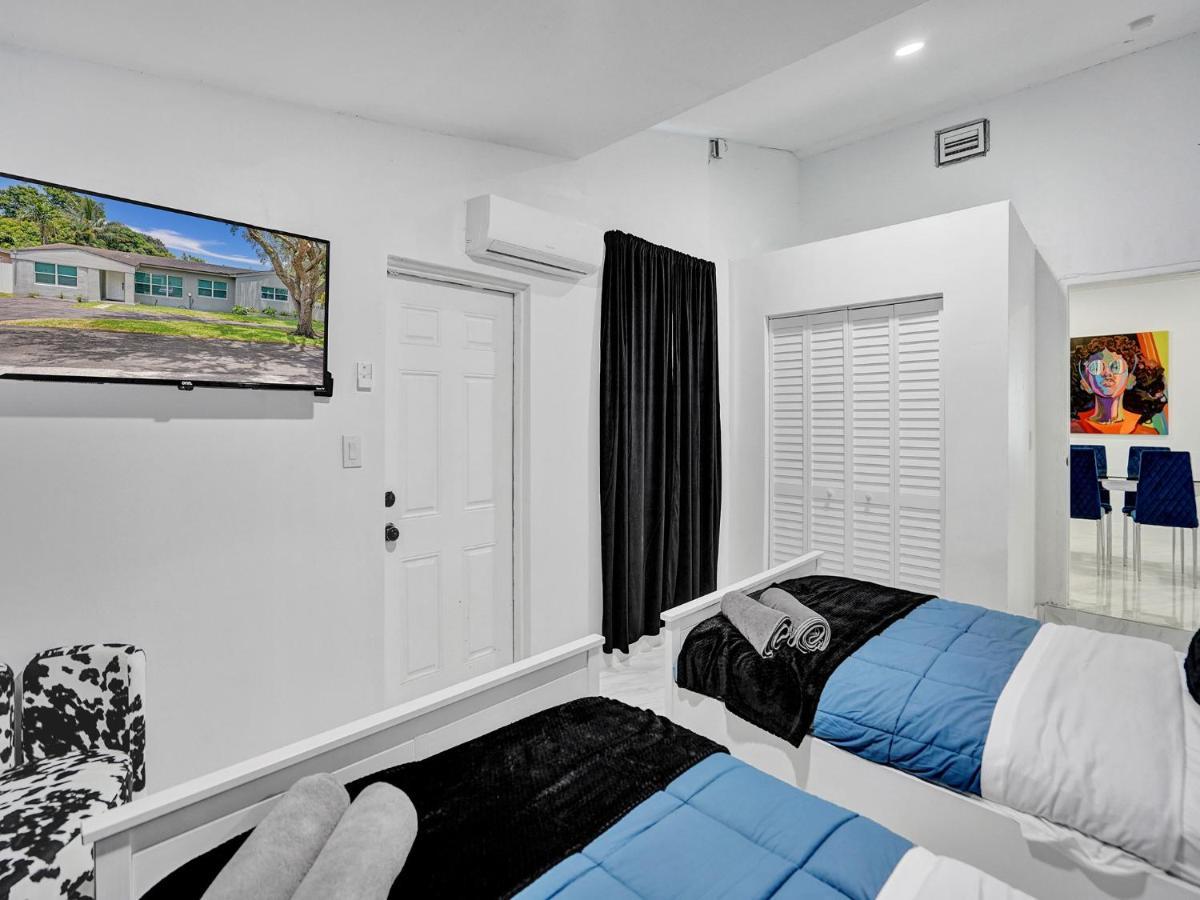 Villa Escape To Miami Retreat à North Miami Beach Extérieur photo