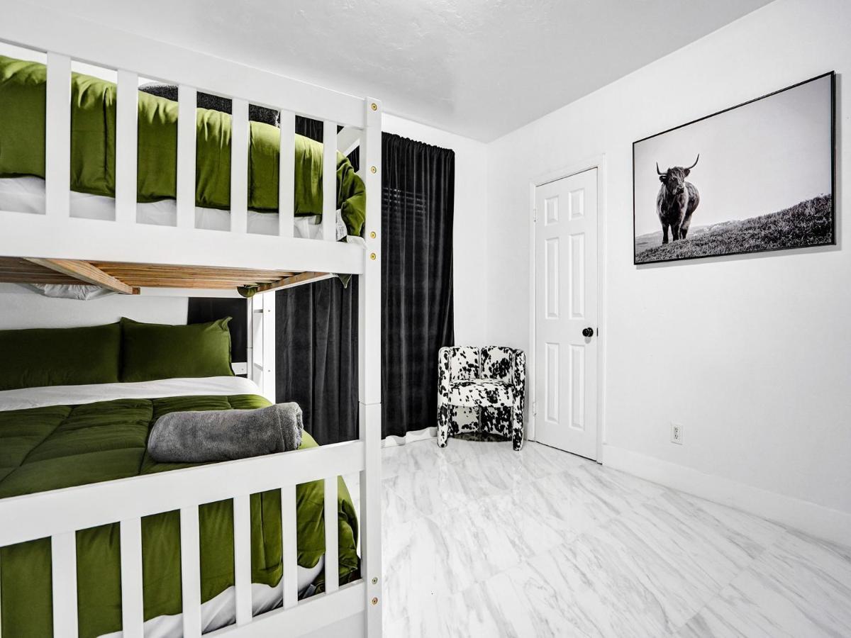 Villa Escape To Miami Retreat à North Miami Beach Extérieur photo